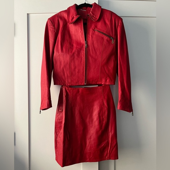 Vintage 80s Leather Jacket and Skirt Set in Cherry Red - Picture 12 of 12